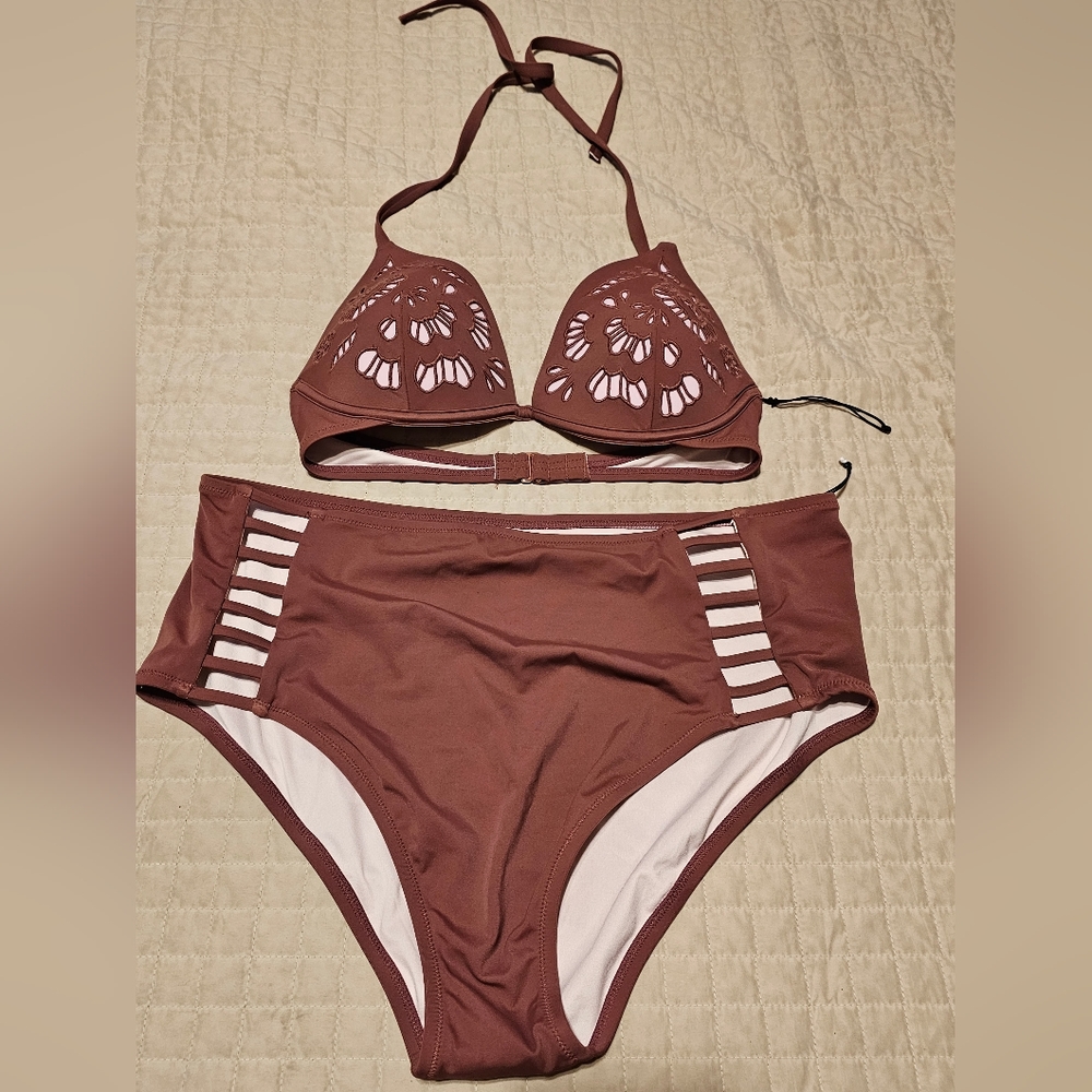 Two piece swimsuit in XL or 36C
